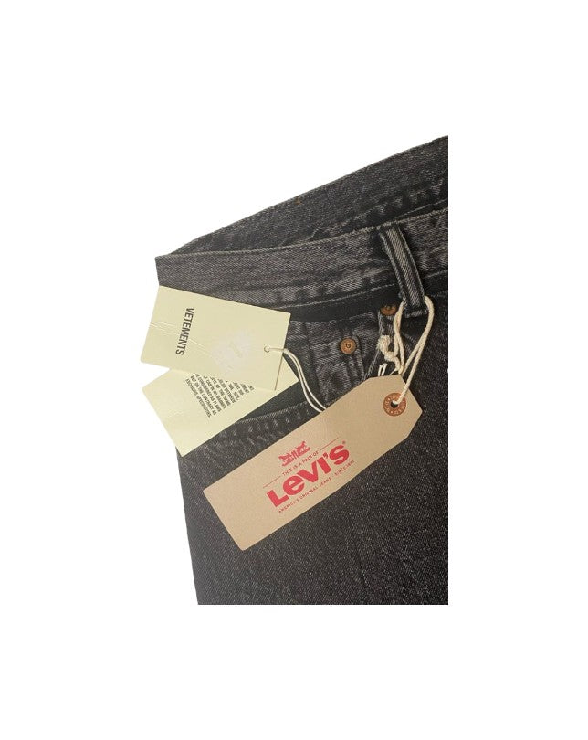 Vetements x Levi’s SS17 Reworked Jeans