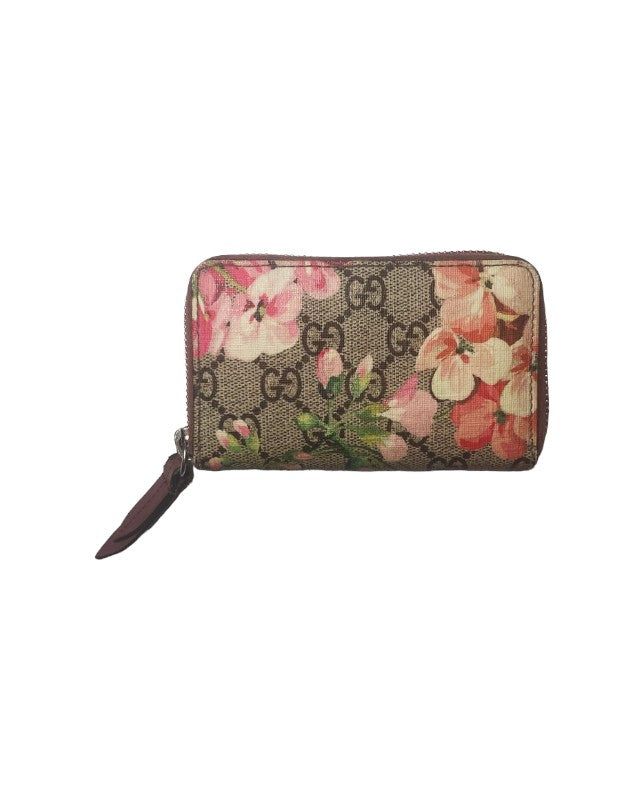 Gucci ‘Supreme Monogram Bloom Zipper Purse’